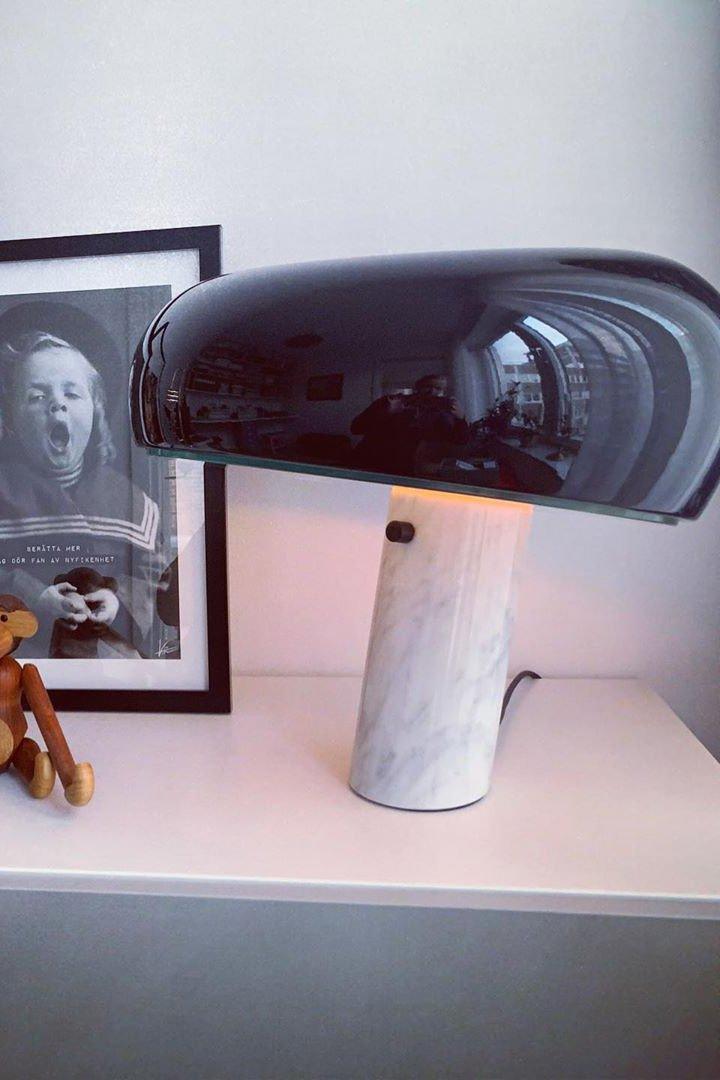 Stoskeni Table Lamp