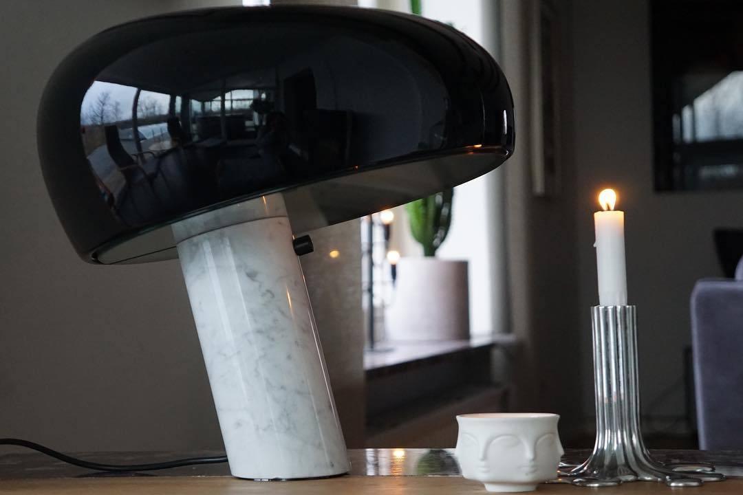 Stoskeni Table Lamp
