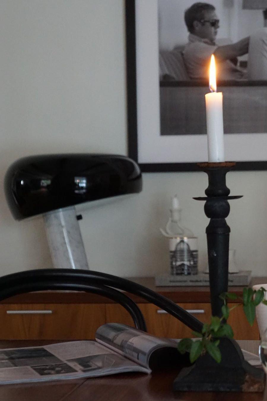 Stoskeni Table Lamp