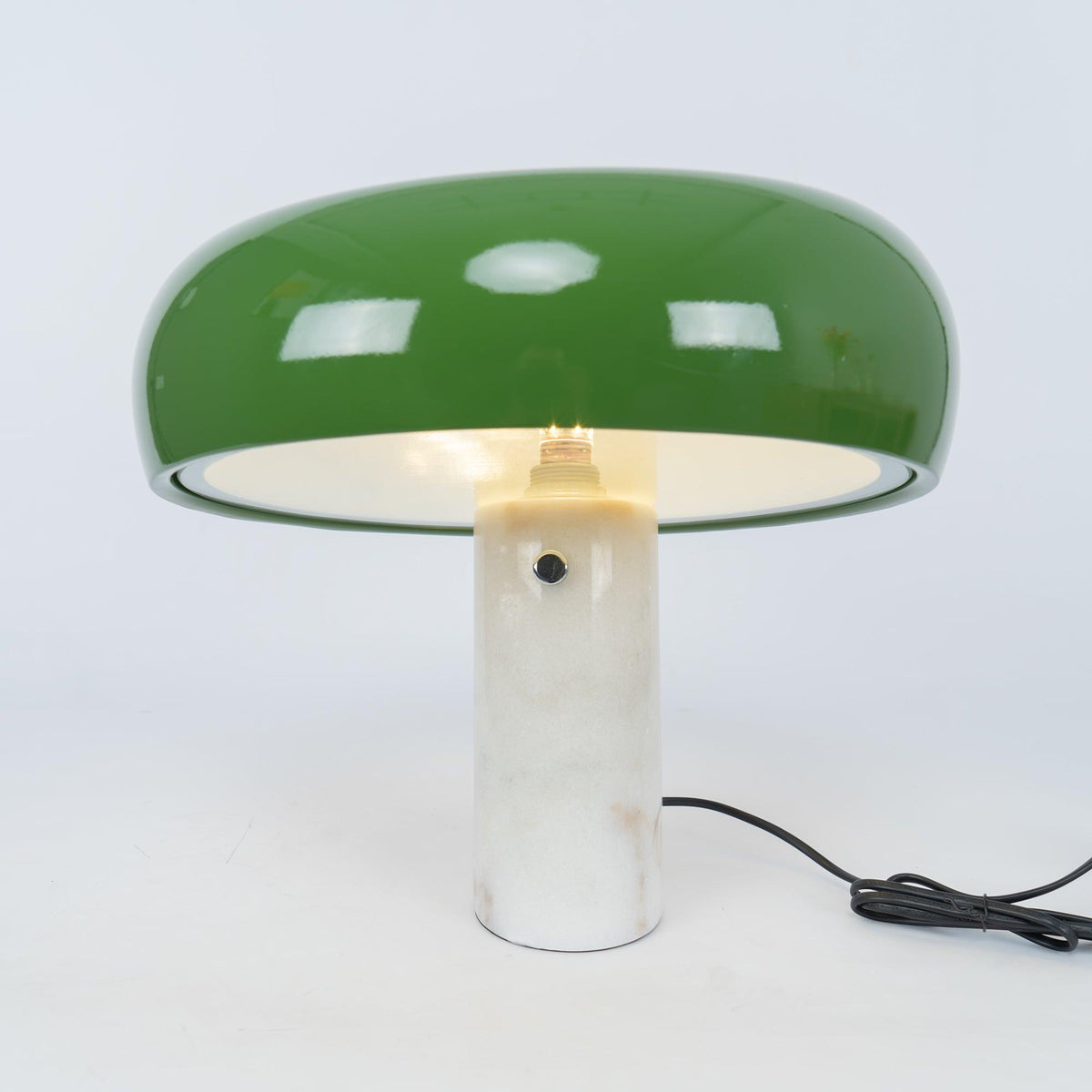 Stoskeni Table Lamp