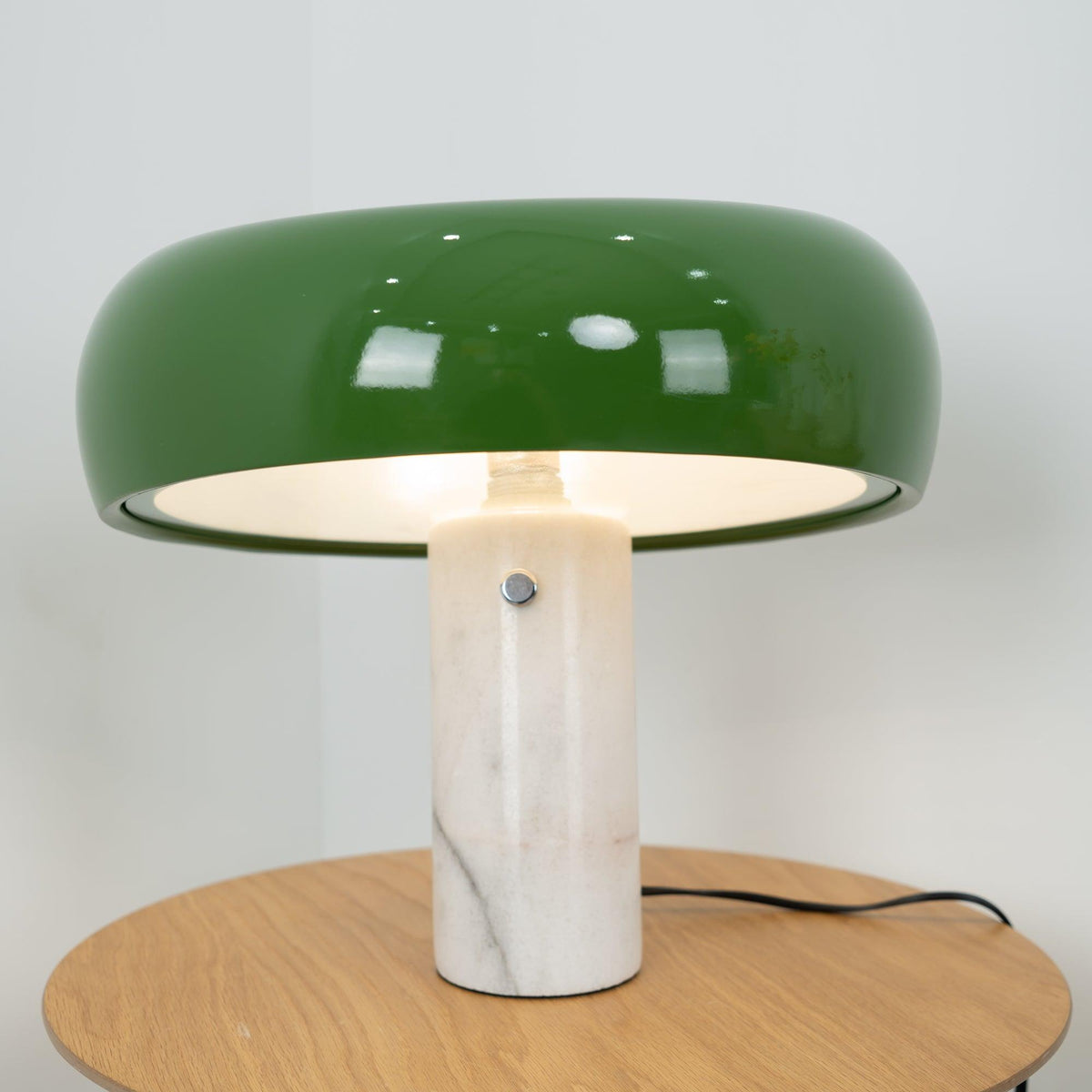 Stoskeni Table Lamp