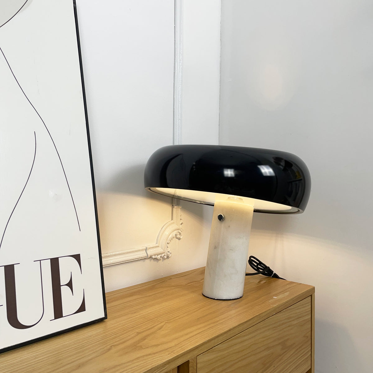 Stoskeni Table Lamp