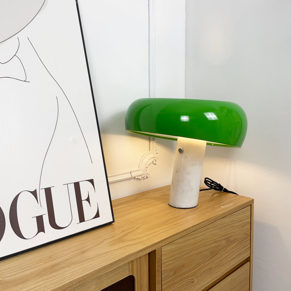 Stoskeni Table Lamp