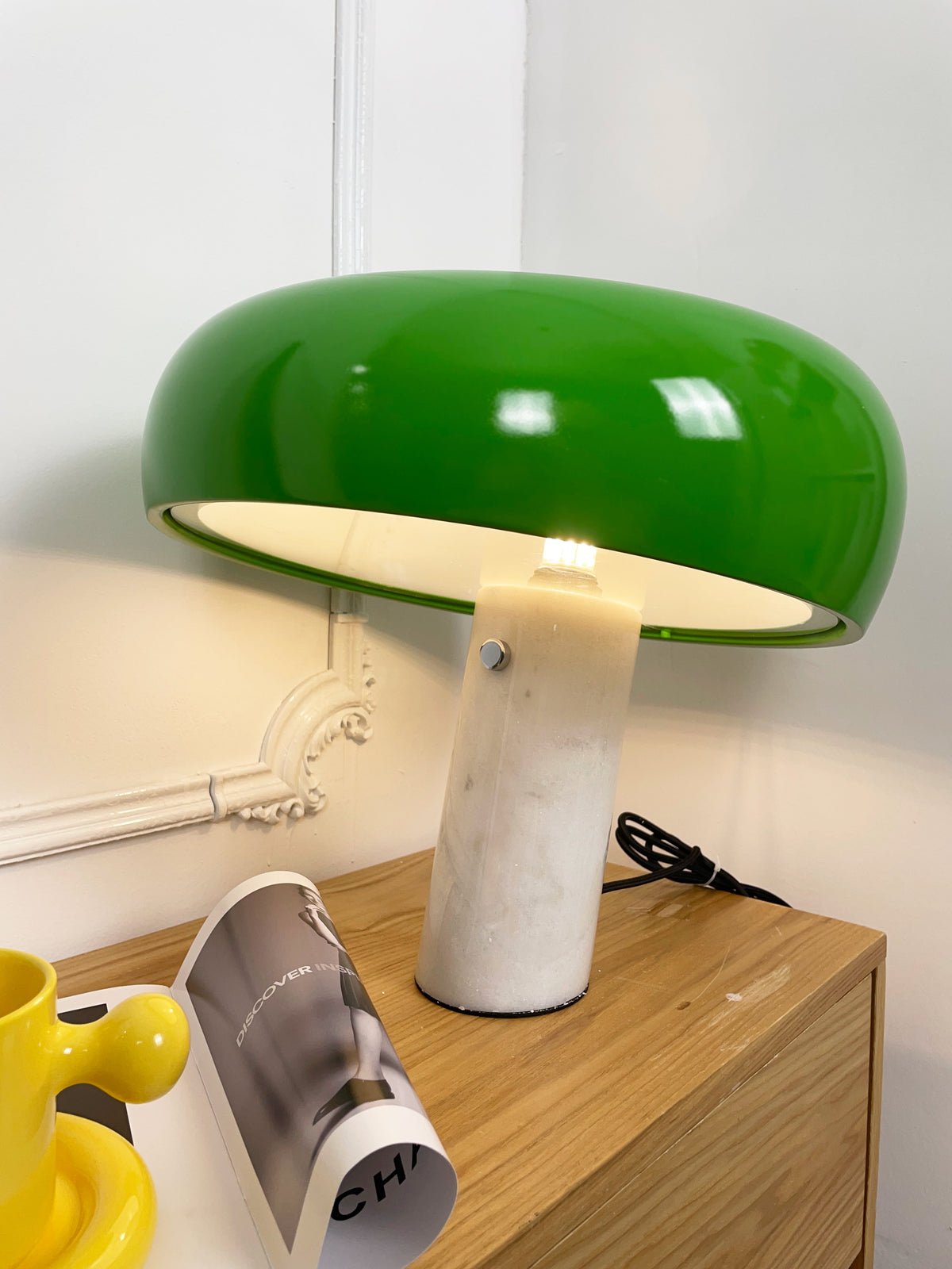 Stoskeni Table Lamp