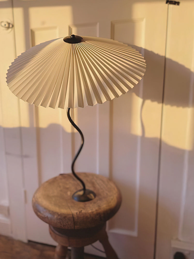 Rodegilo Wavy Table Lamp