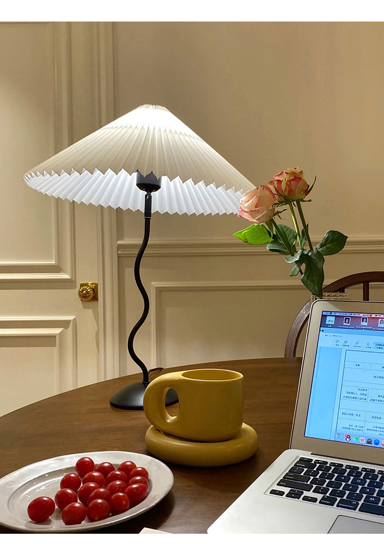 Rodegilo Wavy Table Lamp