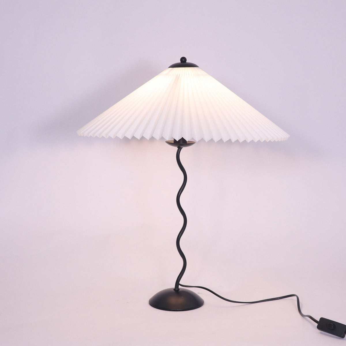 Rodegilo Wavy Table Lamp