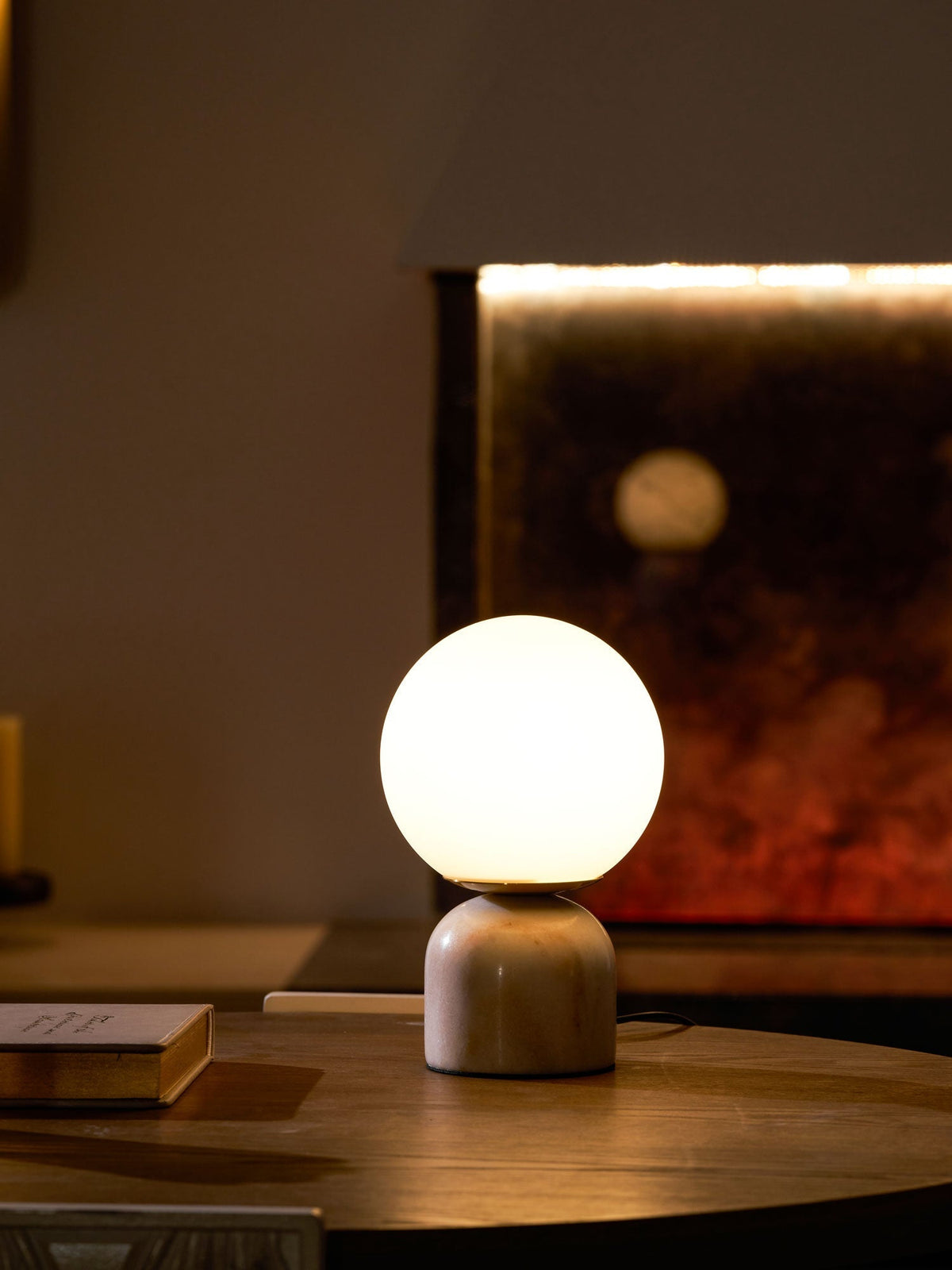 Lamiro Globe Table Lamp