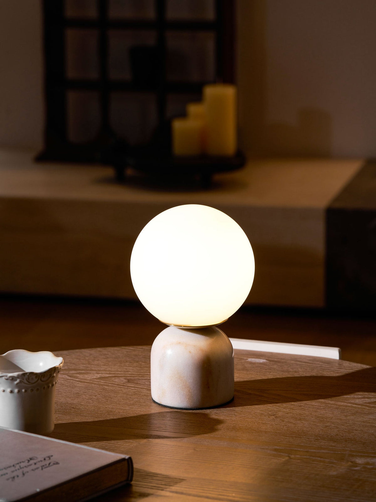 Lamiro Globe Table Lamp