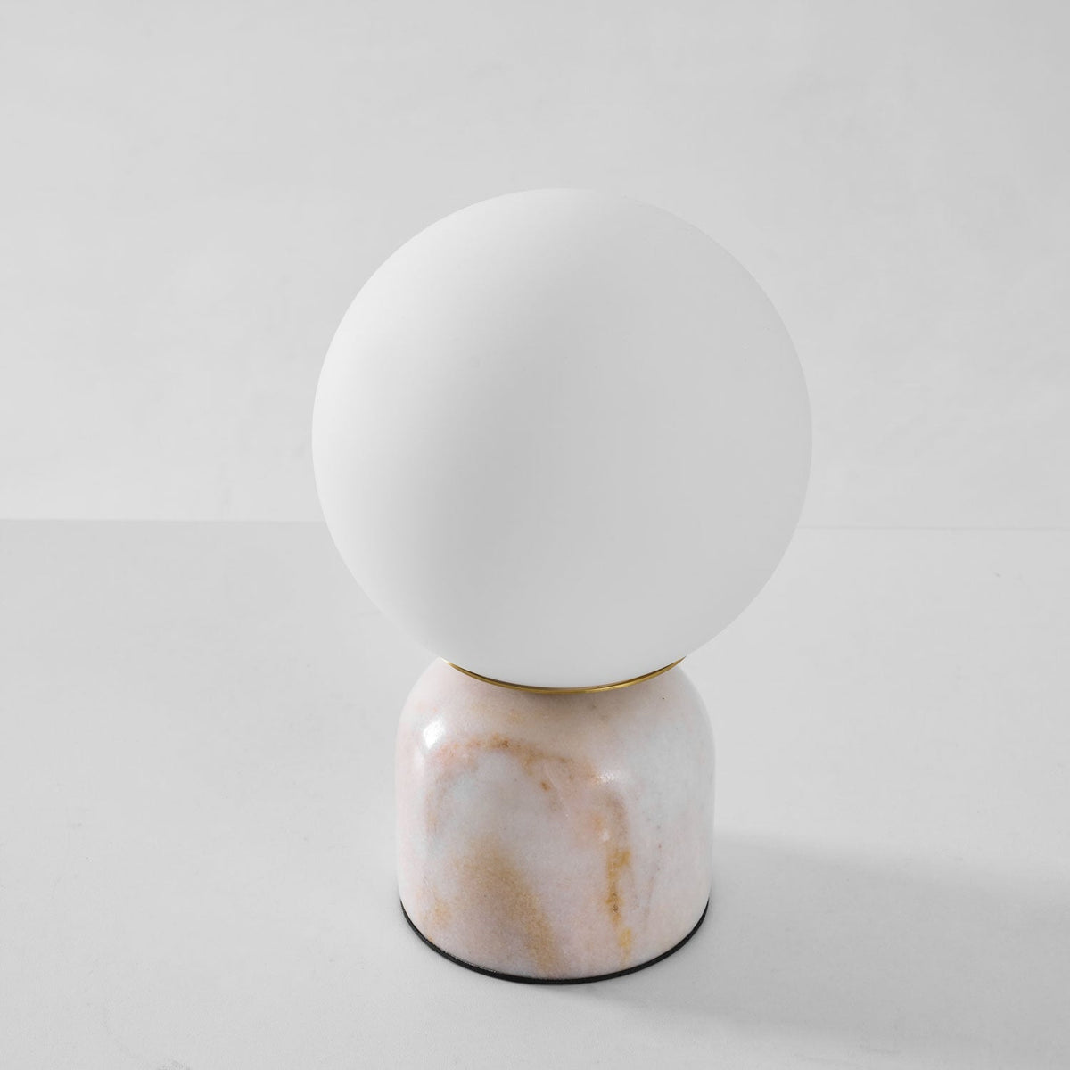 Lamiro Globe Table Lamp