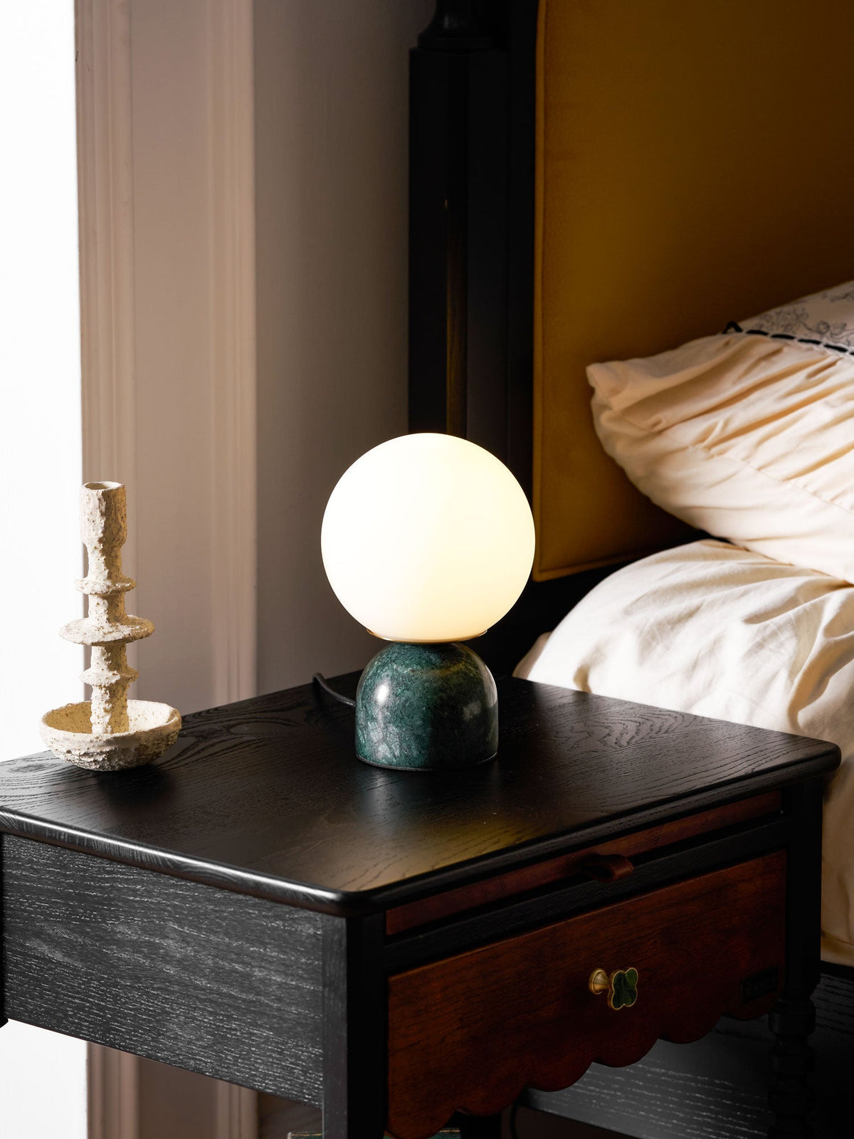 Lamiro Globe Table Lamp