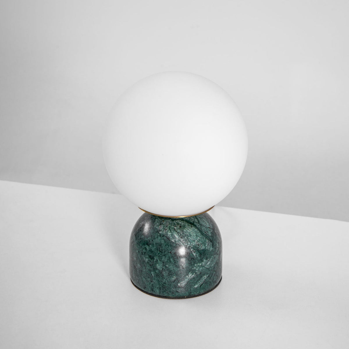 Lamiro Globe Table Lamp