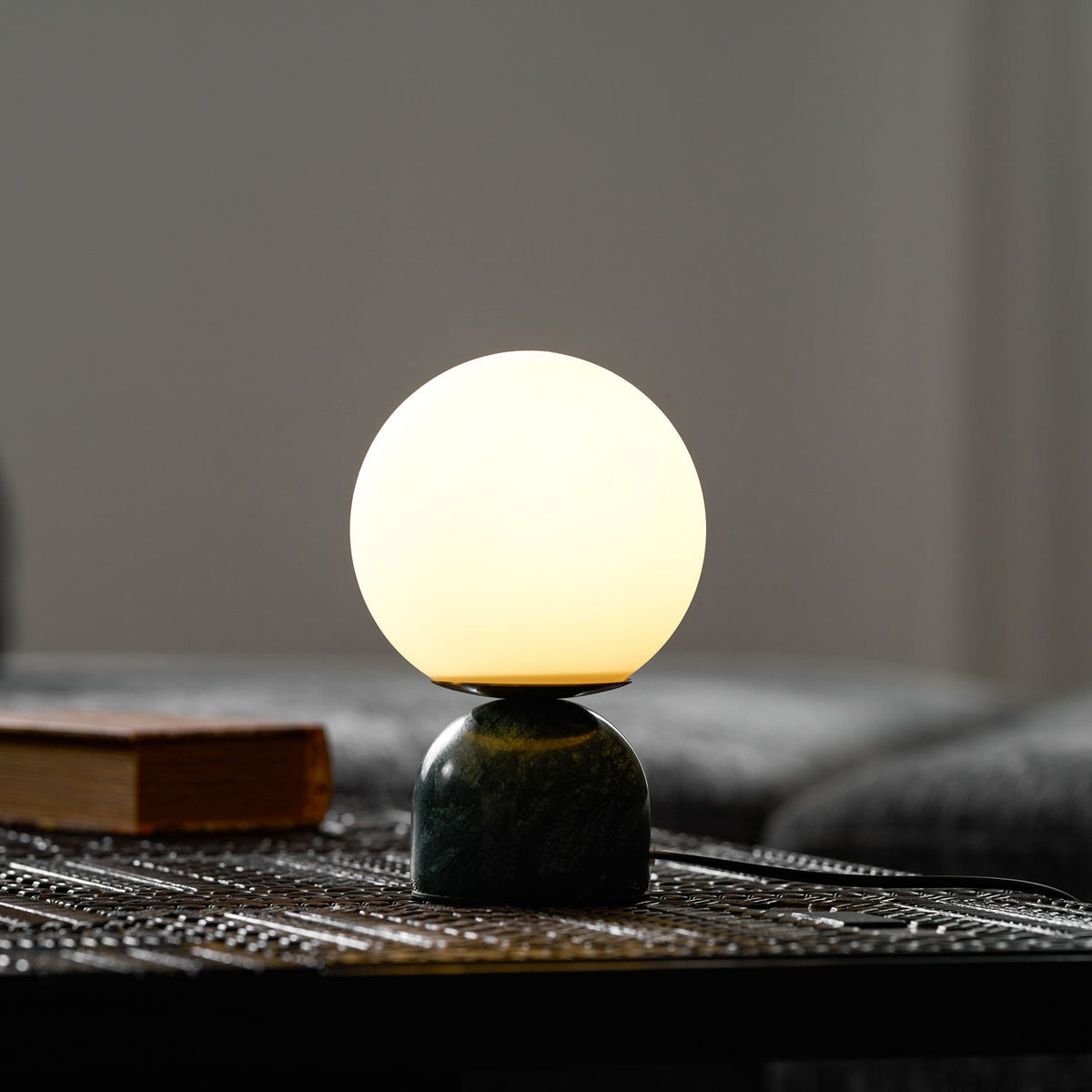 Lamiro Globe Table Lamp