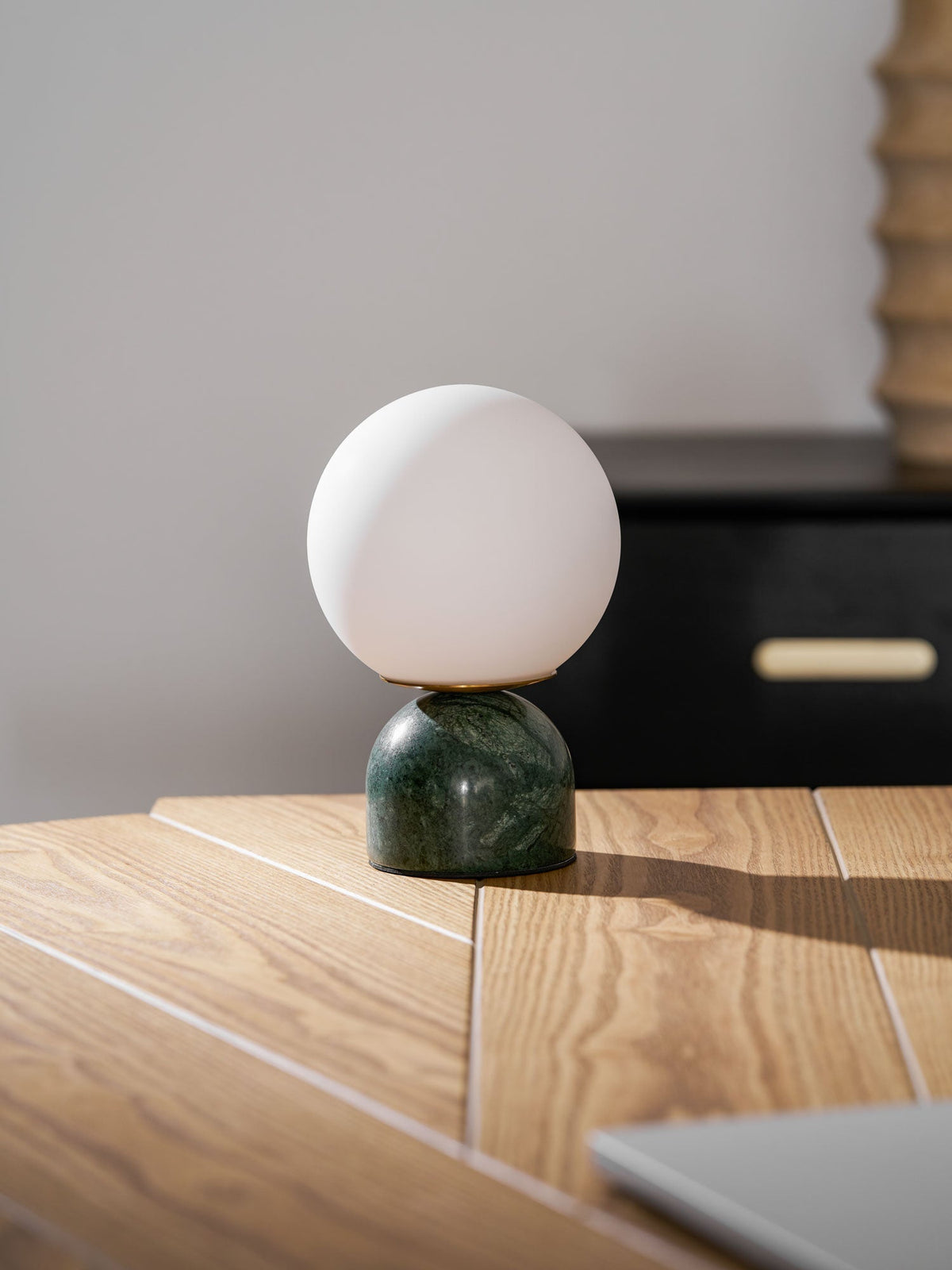Lamiro Globe Table Lamp