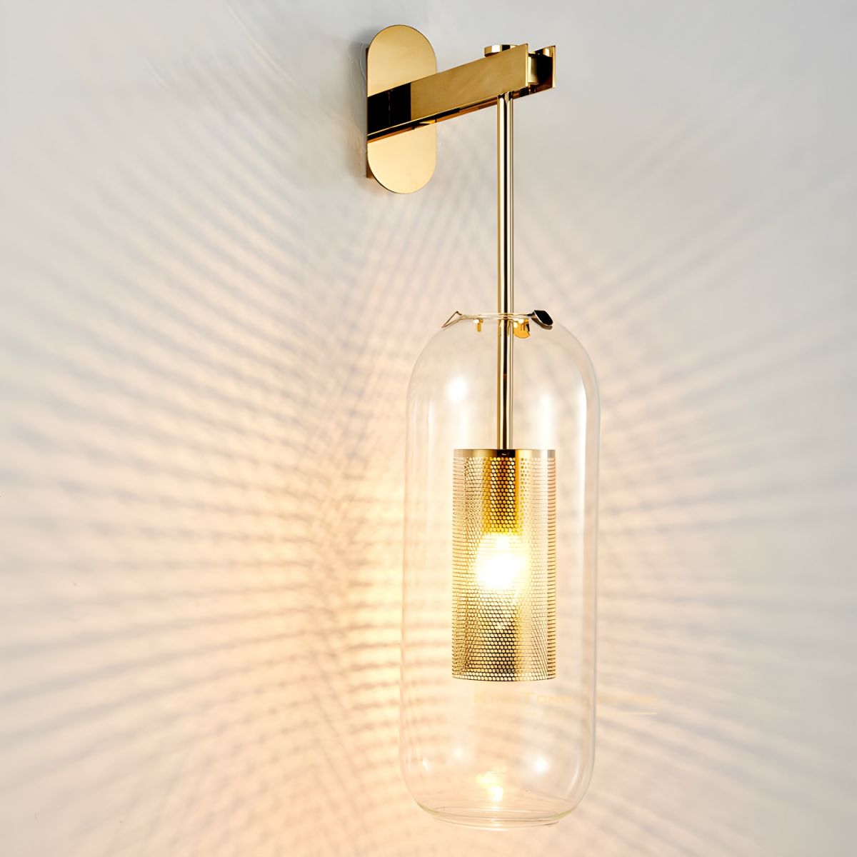 Nareli Globe Wall Light