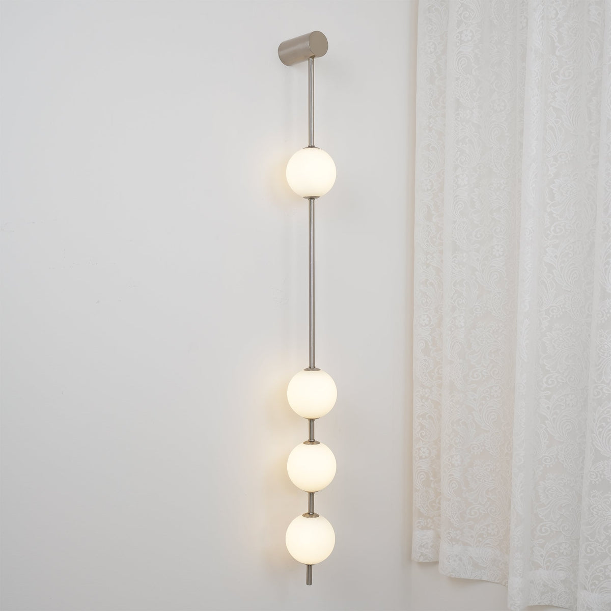 Glema Globe Wall Light