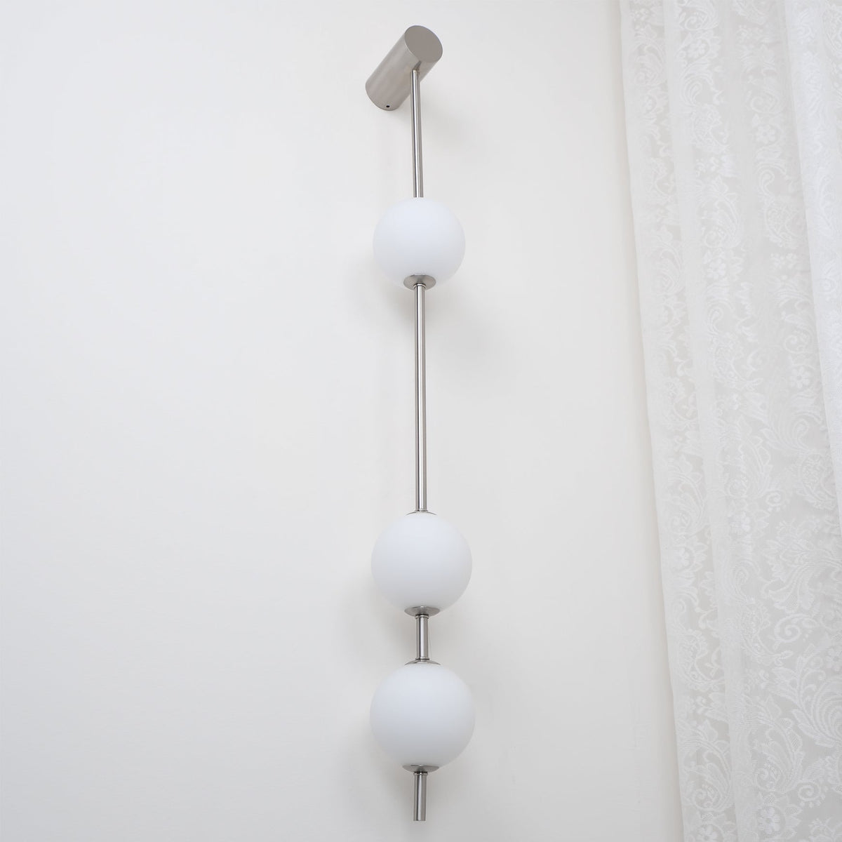 Glema Globe Wall Light