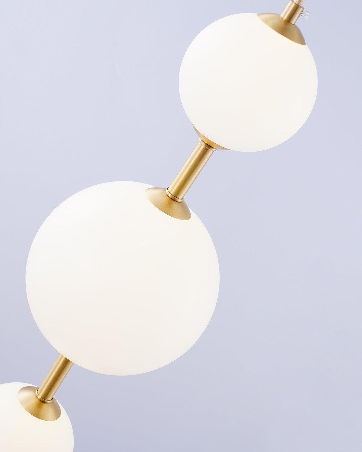 Roruno Globe Pendant Light
