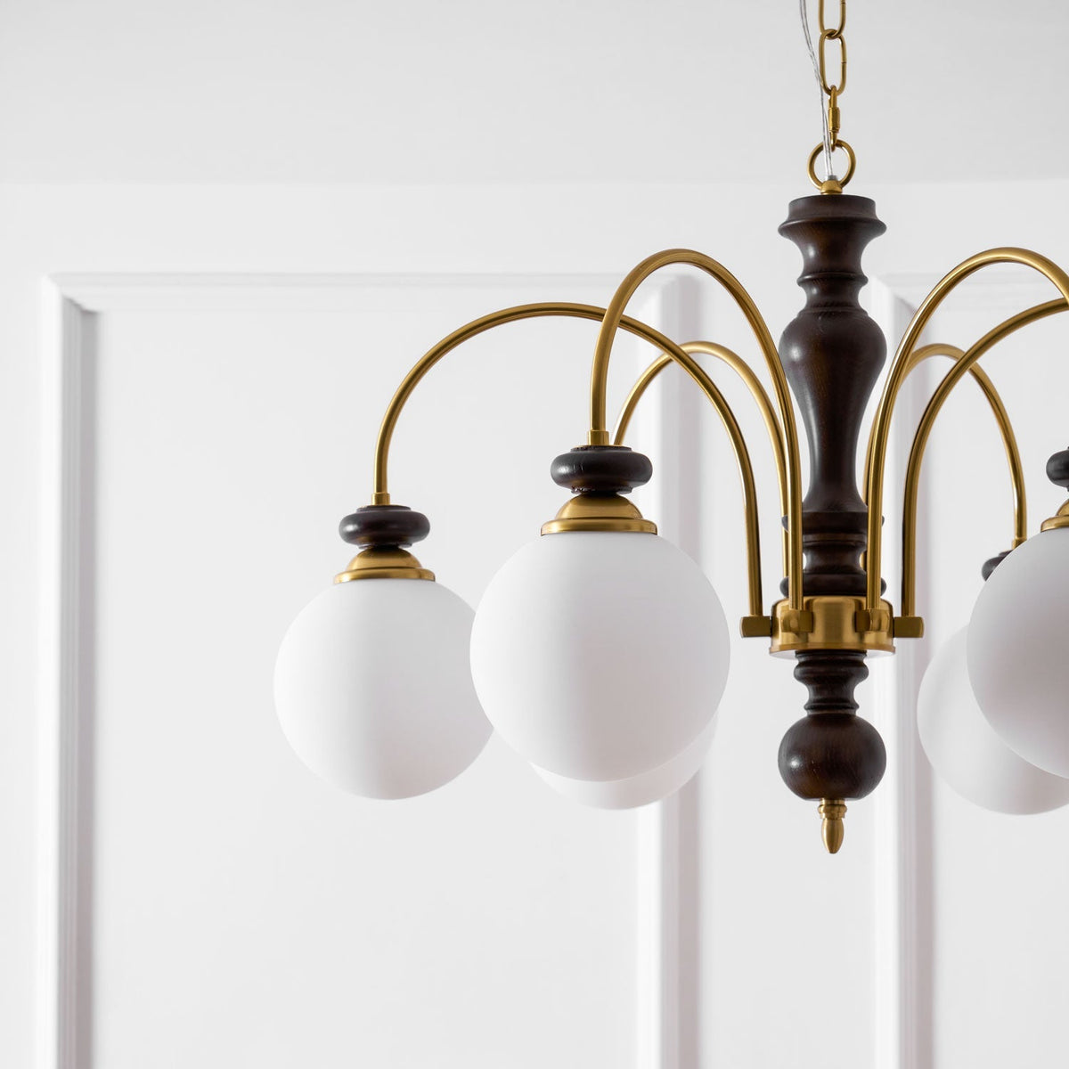 Kuro Classic Chandelier