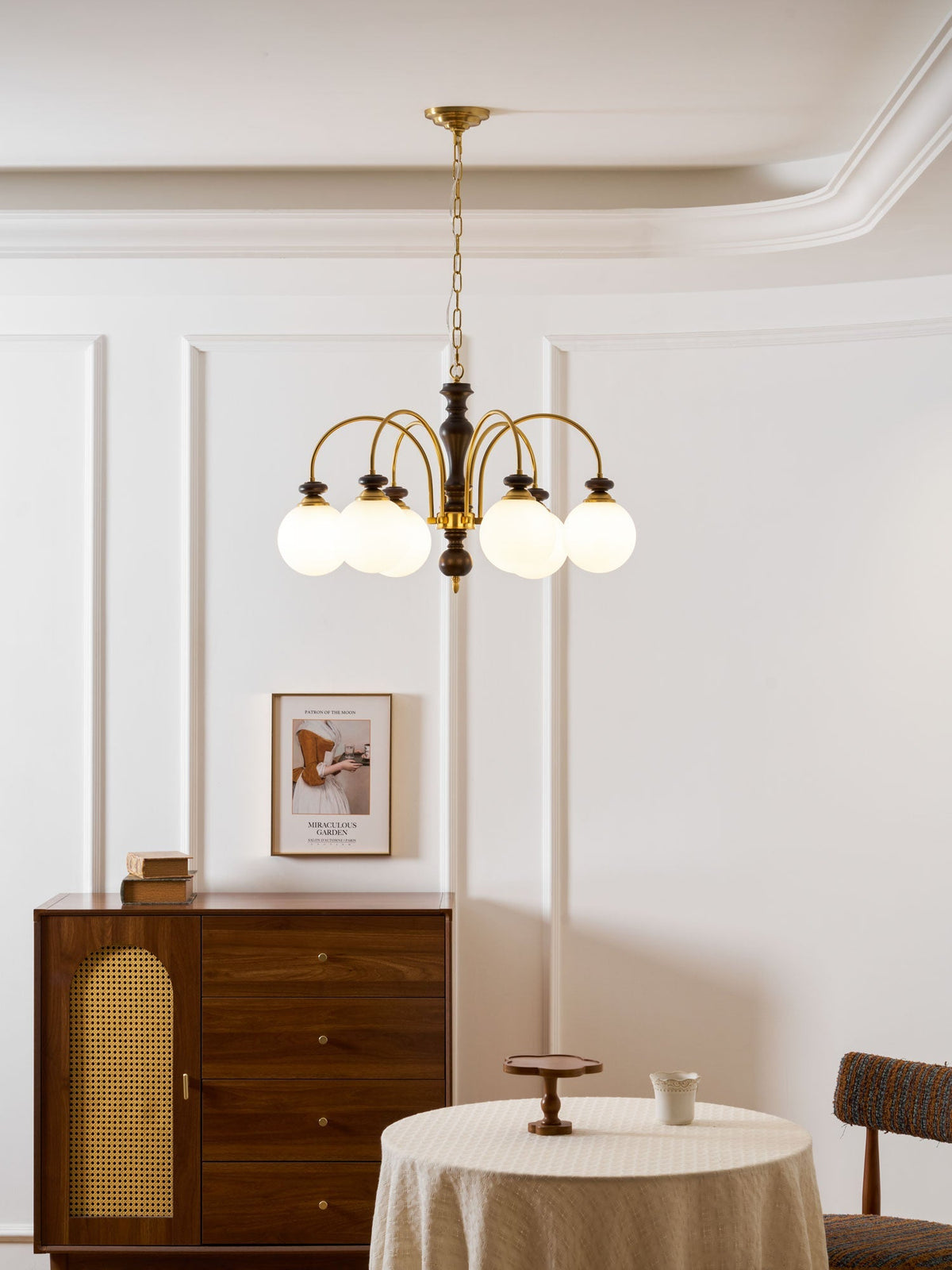 Kuro Classic Chandelier