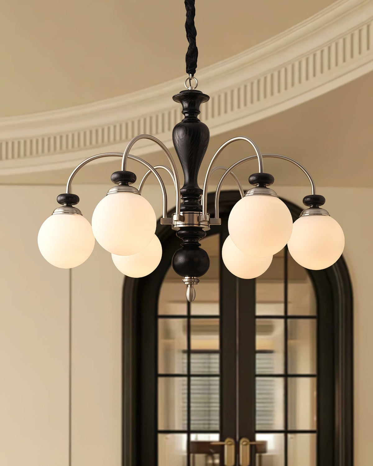 Kuro Classic Chandelier